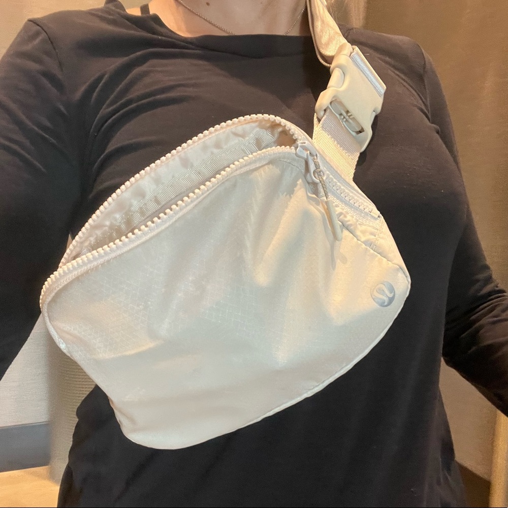 Lululemon Fanny pack